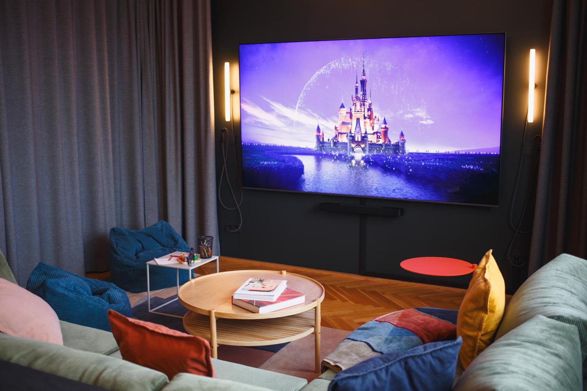 3 Bedroom Home Cinema Apartment